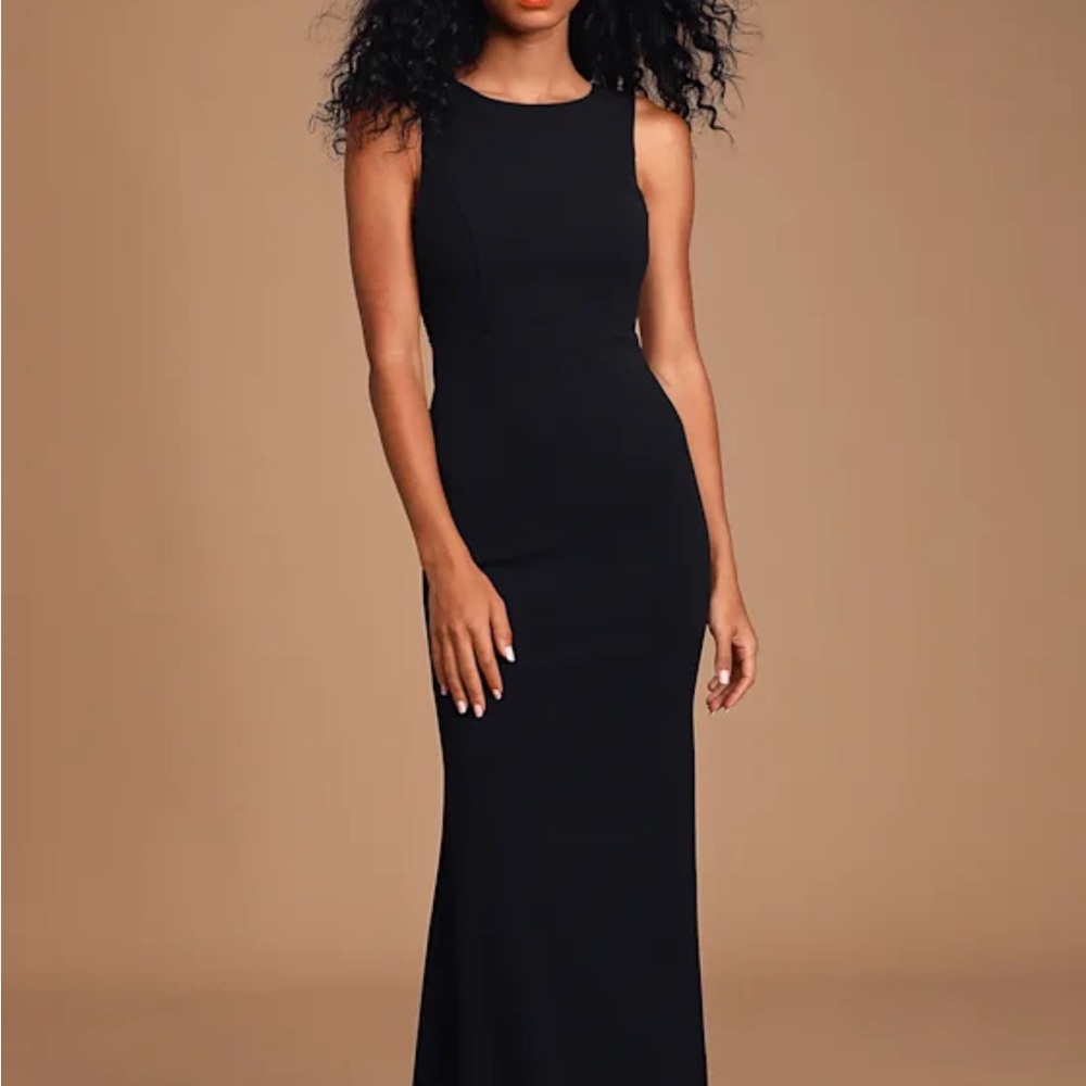 Lulu's Classic Black Maxi Dress